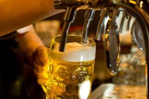 Dispensing draught beer in a pub