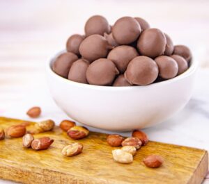 wockenfuss candies chocolate-covered peanuts