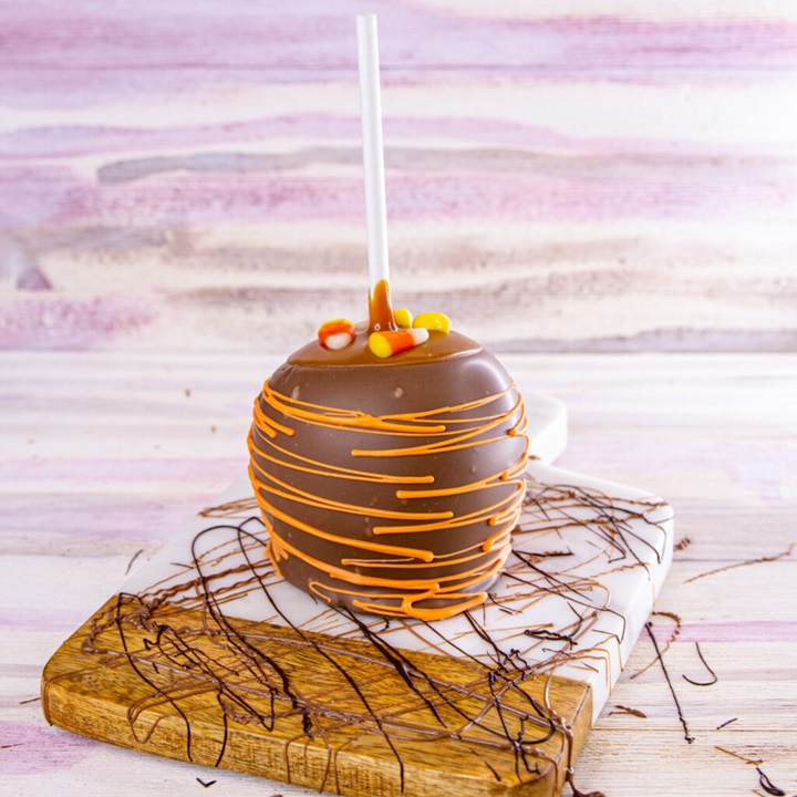 Taste the Best of Fall Flavors with Caramel Apples - Wockenfuss Candies